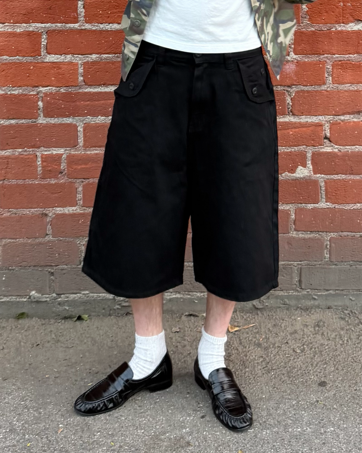 MULE POCKET SHORTS