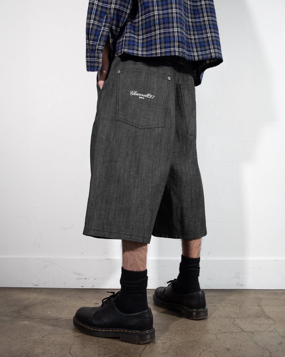 SELVEDGE SHORTS BLACK